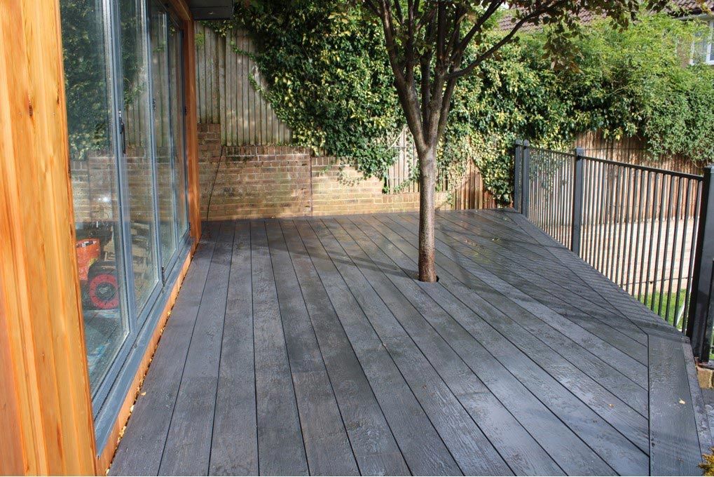 images/Deck_3.jpg